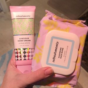 Refreshments face wipes and lotion